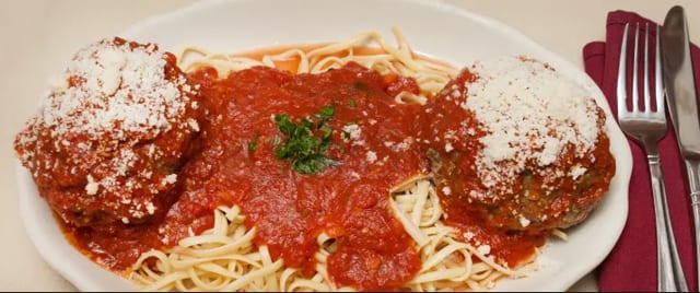 Linguini con Polpette.