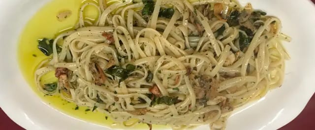 Pasta with Aglio Olio Sauce.